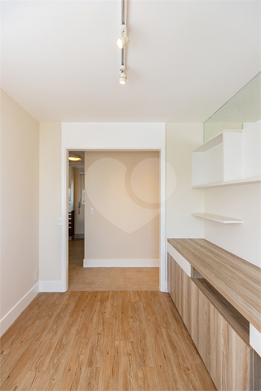 Apartamento - Vila Mariana - 3 Quartos / Dormitórios - 2 Vagas - Venda / Compra