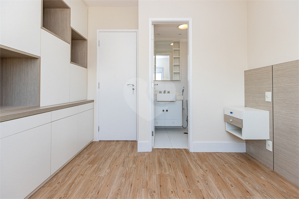 Apartamento - Vila Mariana - 3 Quartos / Dormitórios - 2 Vagas - Venda / Compra