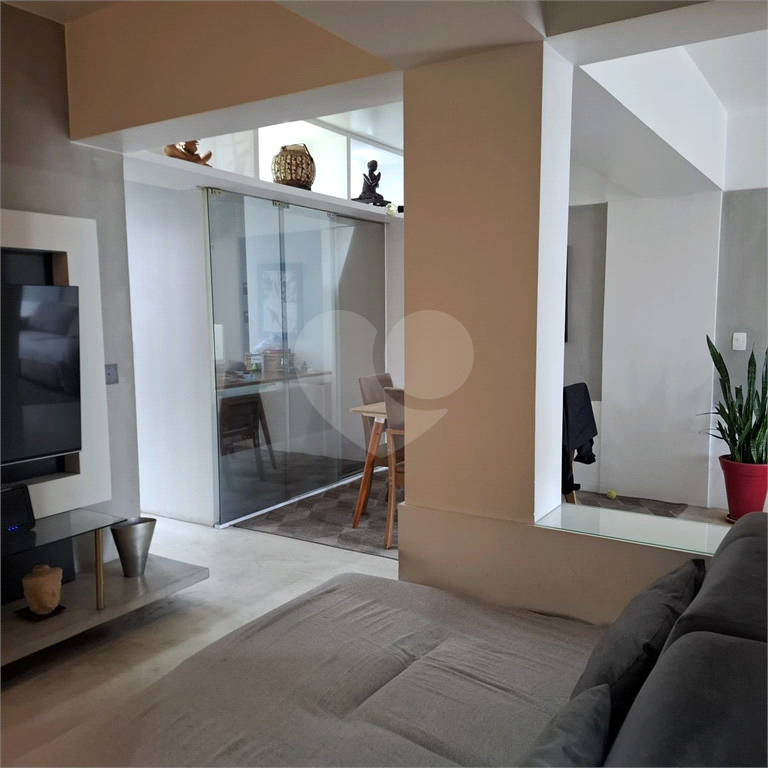 Apartamento Amplo, Reformado e Pronto para Morar!