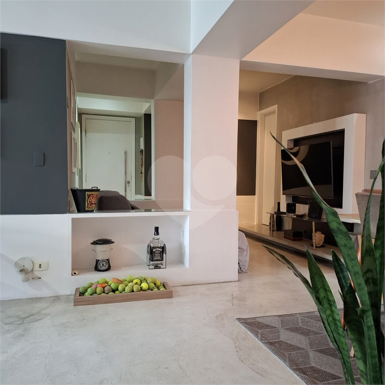 Apartamento Amplo, Reformado e Pronto para Morar!