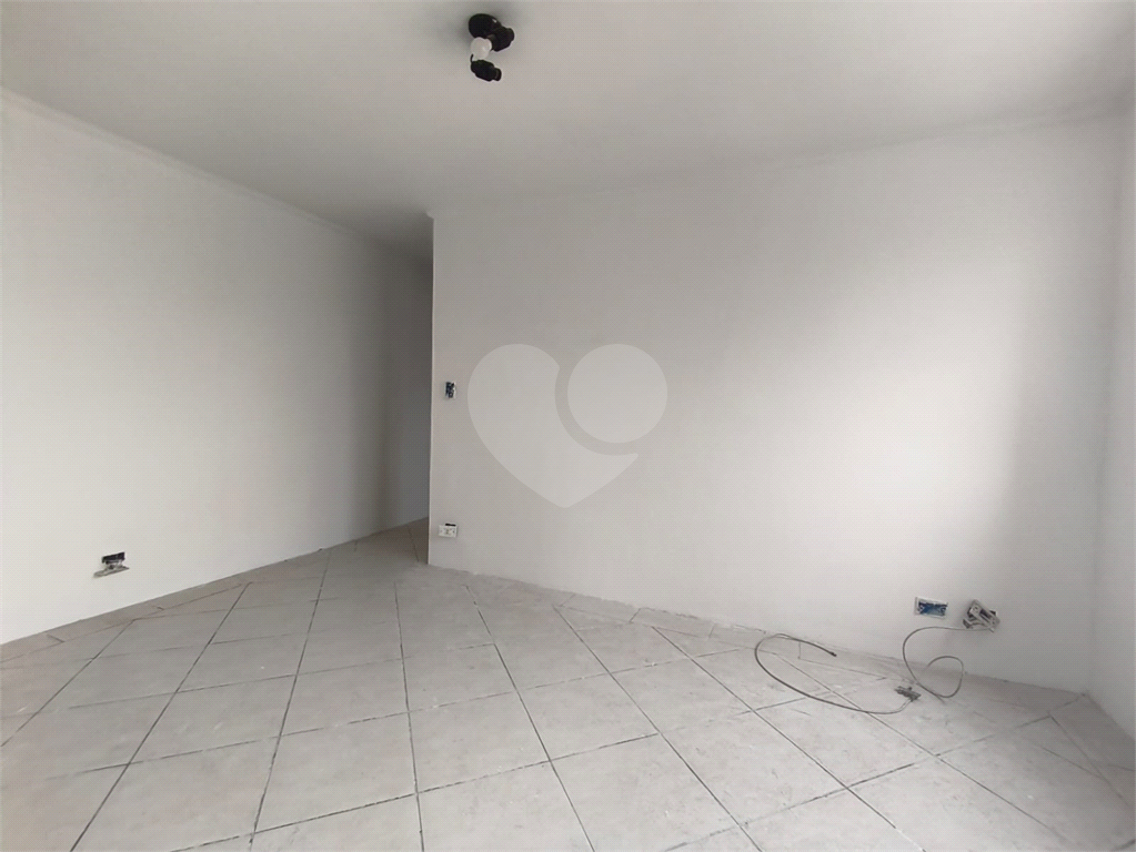 APARTAMENTO em TREMEMBÉ