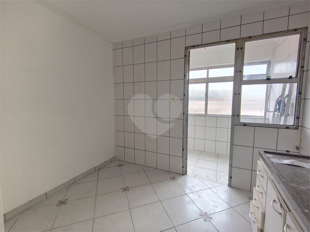 APARTAMENTO em TREMEMBÉ
