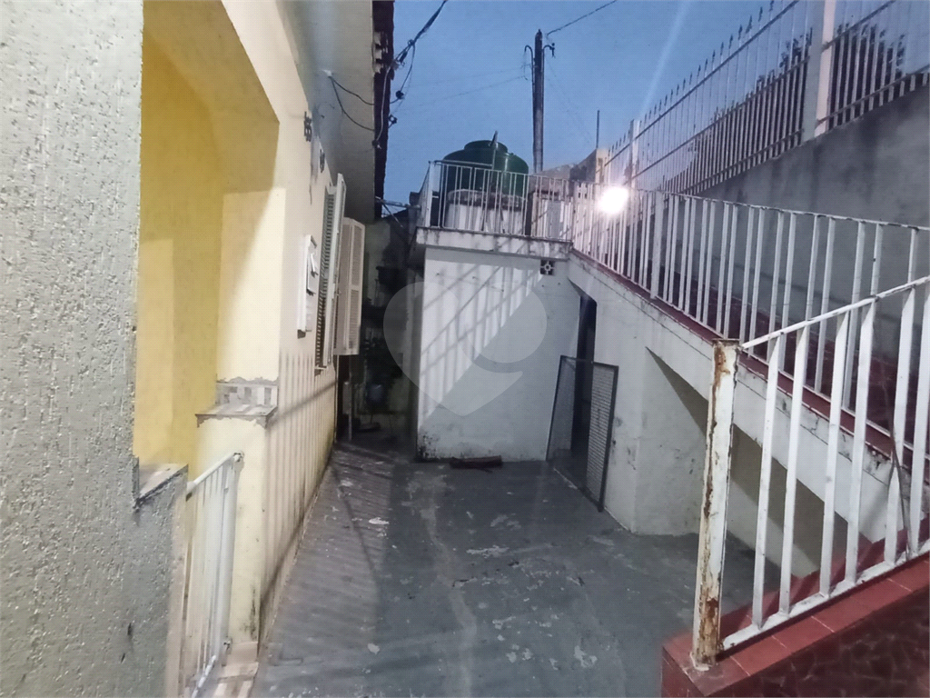 SOBRADO COM 02 CASAS PARA MORADIA E LOCAÇÃO - OTIMA RENTABILIDADE