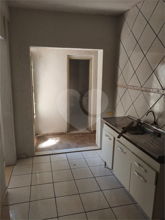 SOBRADO COM 02 CASAS PARA MORADIA E LOCAÇÃO - OTIMA RENTABILIDADE