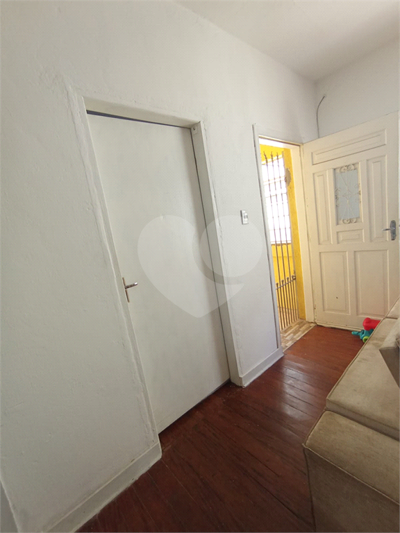 SOBRADO COM 02 CASAS PARA MORADIA E LOCAÇÃO - OTIMA RENTABILIDADE