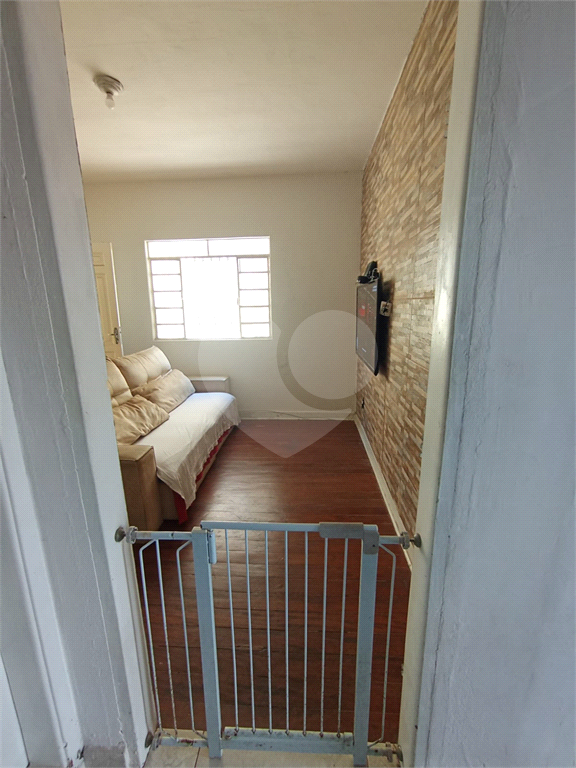 SOBRADO COM 02 CASAS PARA MORADIA E LOCAÇÃO - OTIMA RENTABILIDADE