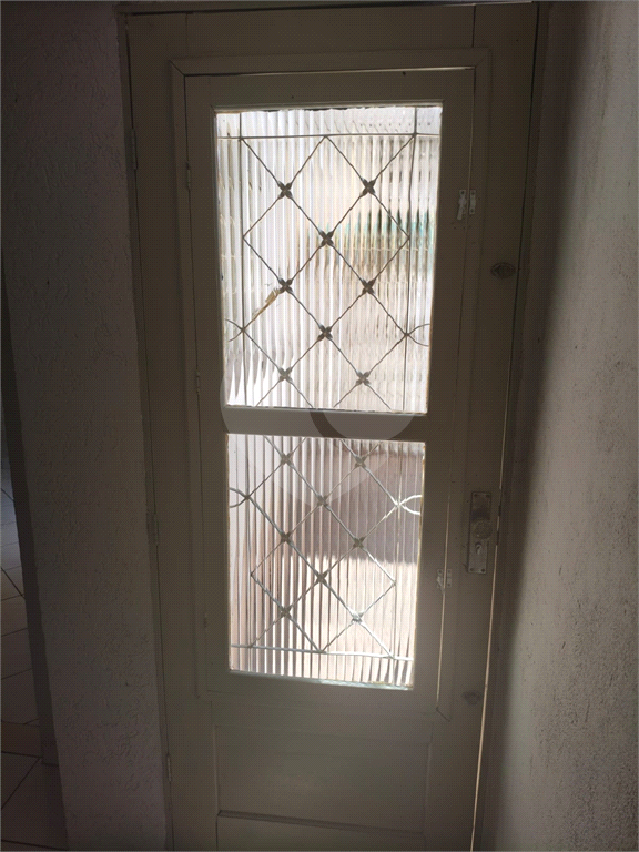 SOBRADO COM 02 CASAS PARA MORADIA E LOCAÇÃO - OTIMA RENTABILIDADE