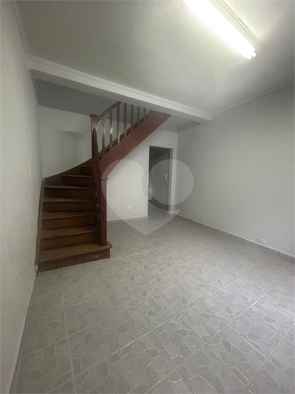 SOBRADO em ÁGUA FRIA