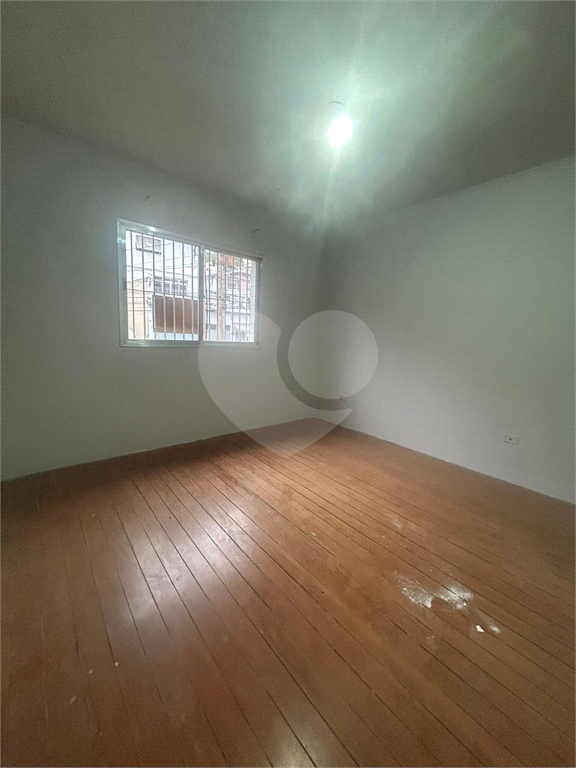 SOBRADO em ÁGUA FRIA