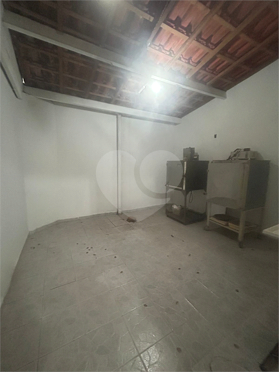 SOBRADO em ÁGUA FRIA