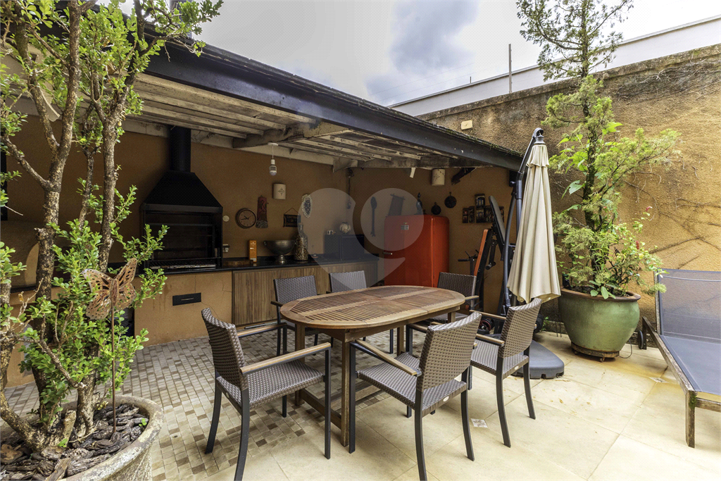 DUPLEX em ALTO DE PINHEIROS