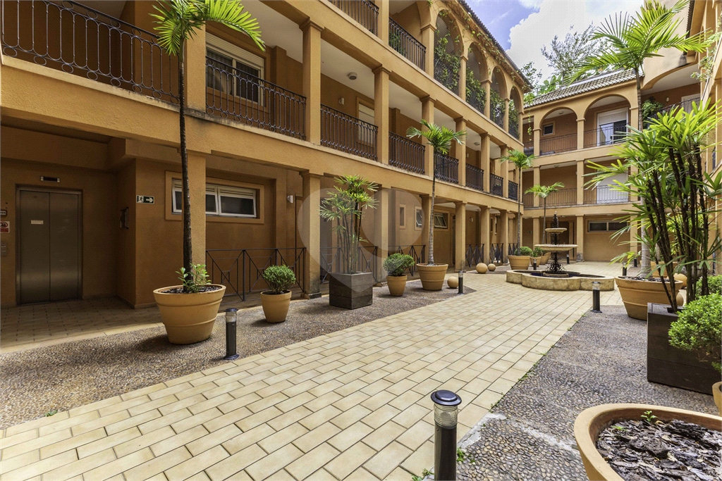 DUPLEX em ALTO DE PINHEIROS