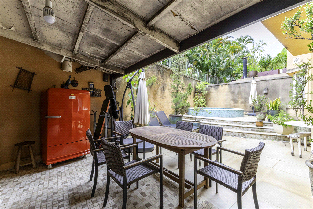 DUPLEX em ALTO DE PINHEIROS