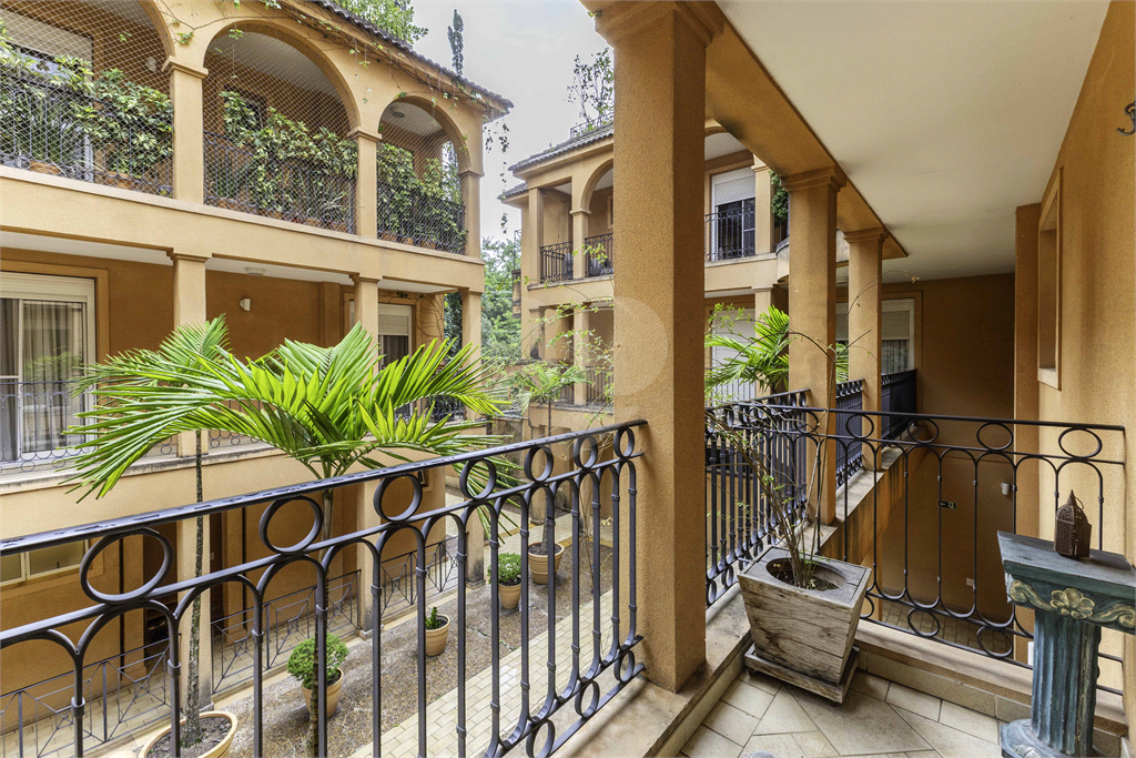 DUPLEX em ALTO DE PINHEIROS