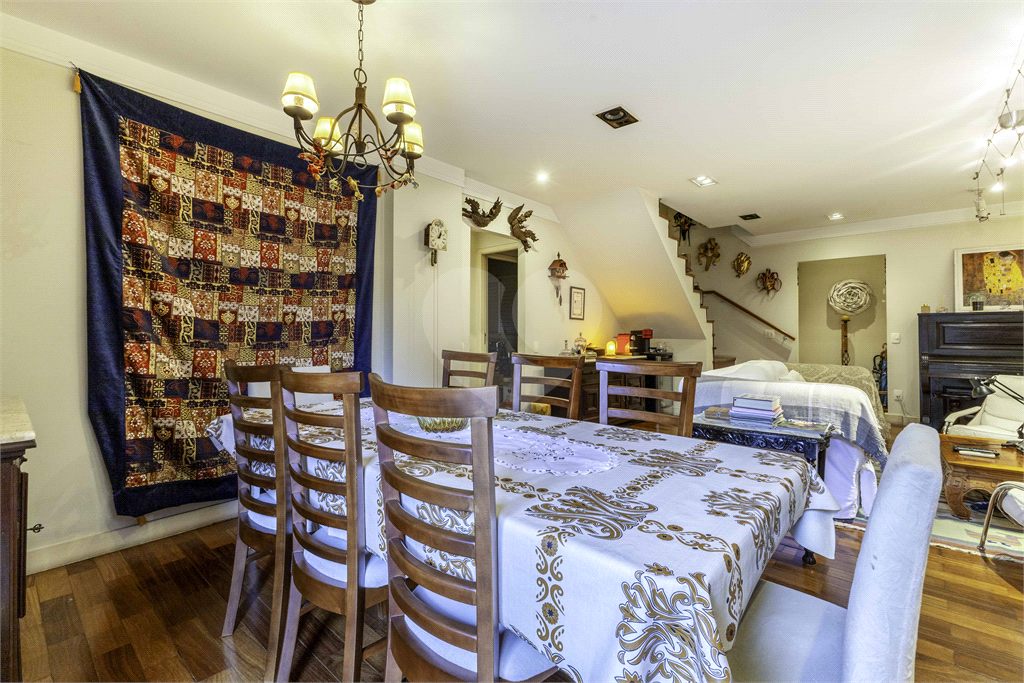 DUPLEX em ALTO DE PINHEIROS