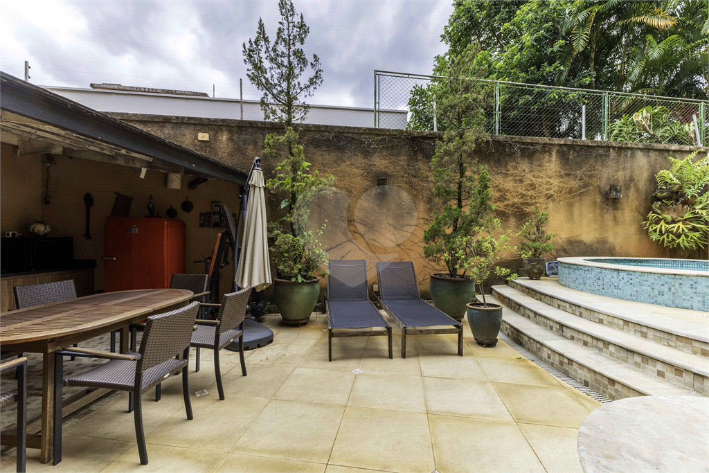 DUPLEX em ALTO DE PINHEIROS