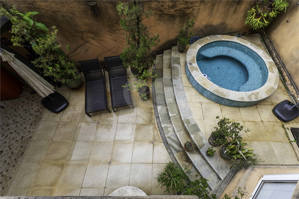 DUPLEX em ALTO DE PINHEIROS