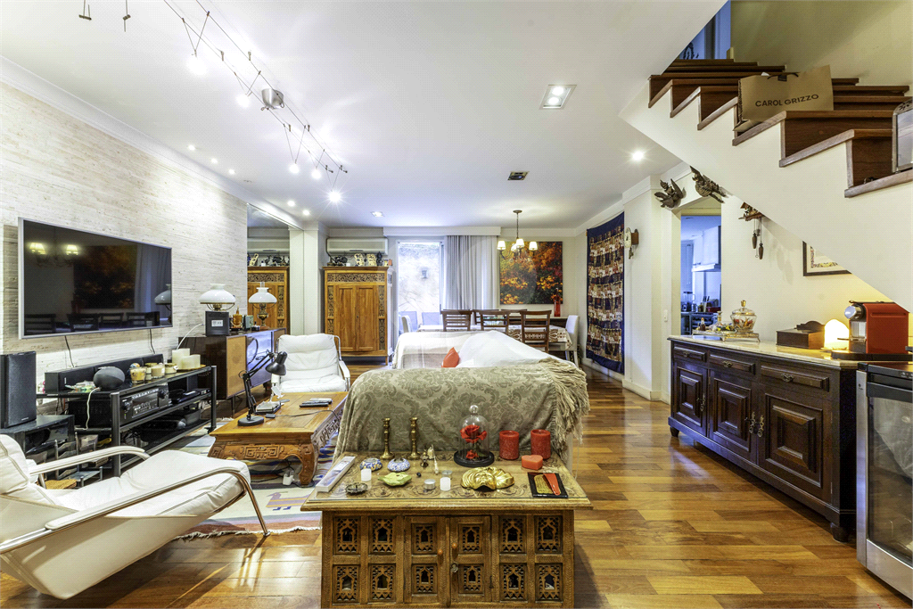 DUPLEX em ALTO DE PINHEIROS