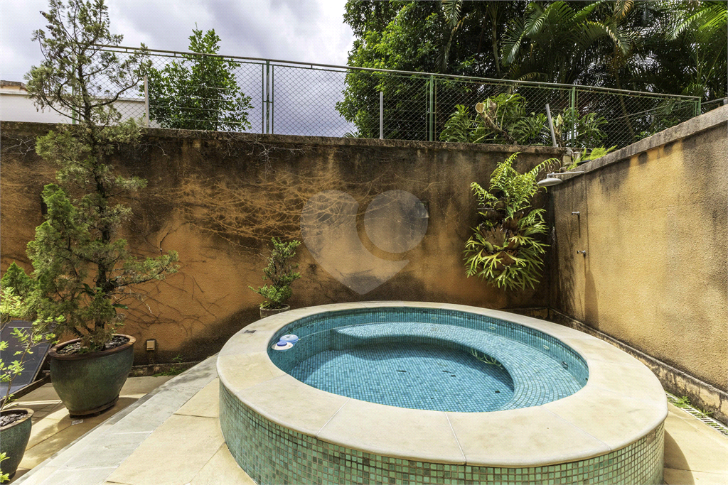 DUPLEX em ALTO DE PINHEIROS