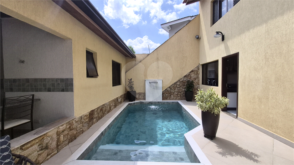 Sobrado venda Jardim França 3 suítes piscina espaço gourmet quintal escritório 5 vagas