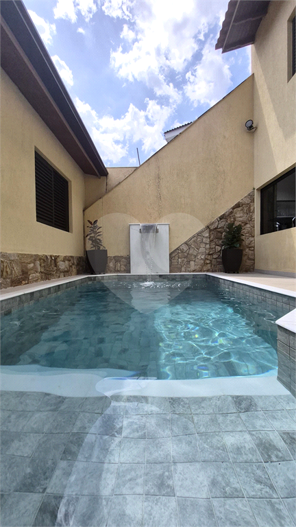 Sobrado venda Jardim França 3 suítes piscina espaço gourmet quintal escritório 5 vagas