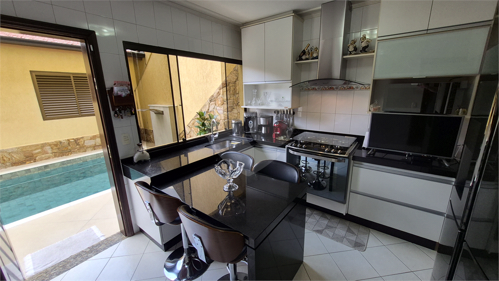 Sobrado venda Jardim França 3 suítes piscina espaço gourmet quintal escritório 5 vagas