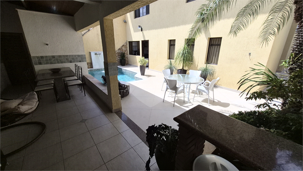 Sobrado venda Jardim França 3 suítes piscina espaço gourmet quintal escritório 5 vagas