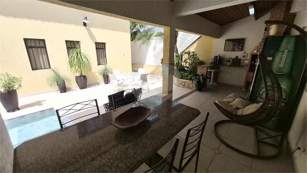 Sobrado venda Jardim França 3 suítes piscina espaço gourmet quintal escritório 5 vagas