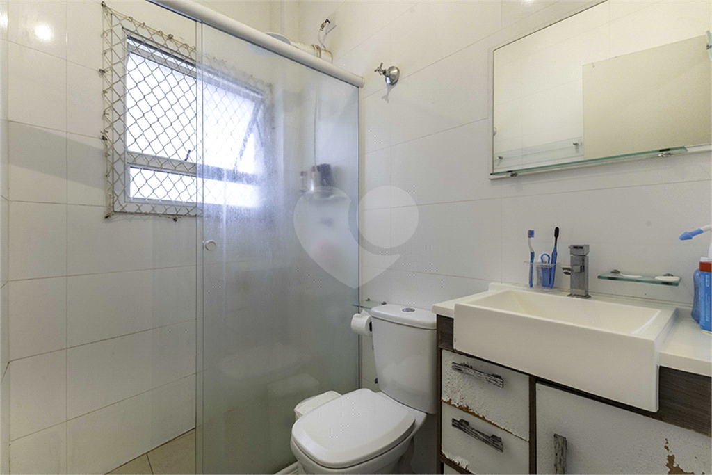 APARTAMENTO em CENTRO