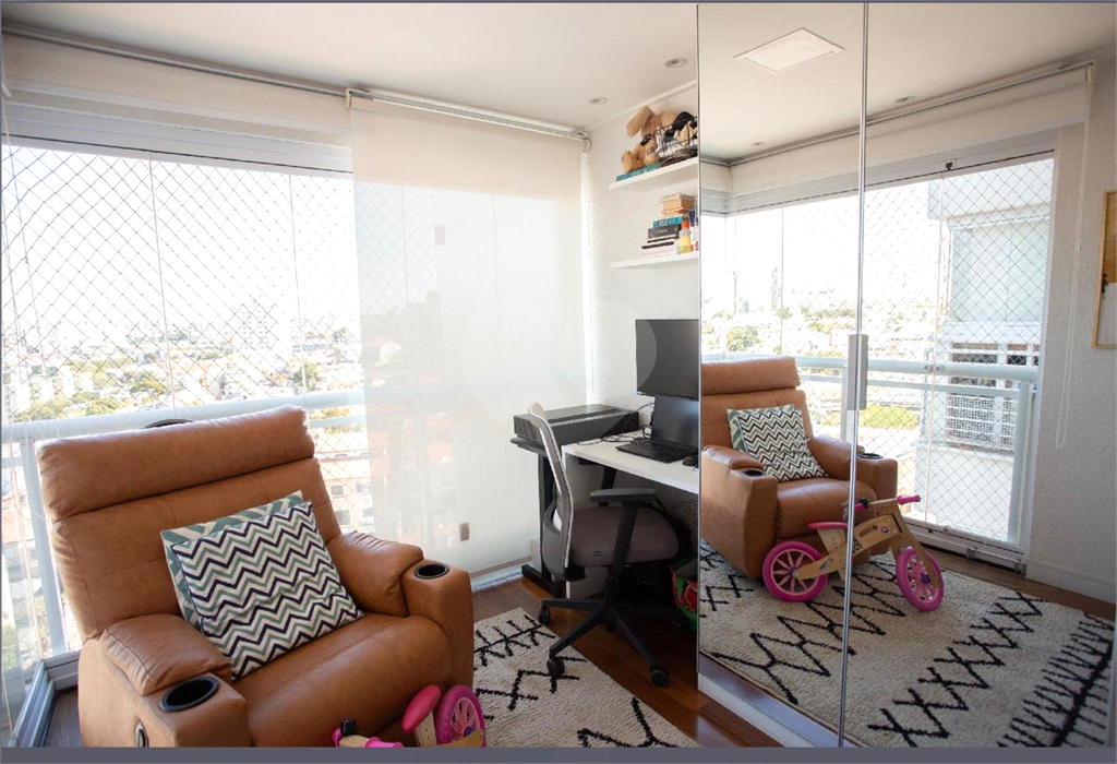 Apartamento com 2 quartos suíte e varanda