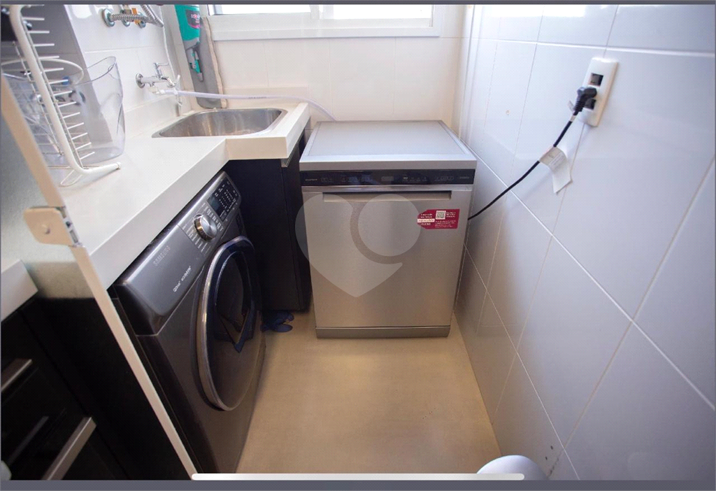 Apartamento com 2 quartos suíte e varanda