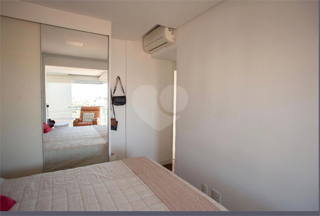 Apartamento com 2 quartos suíte e varanda