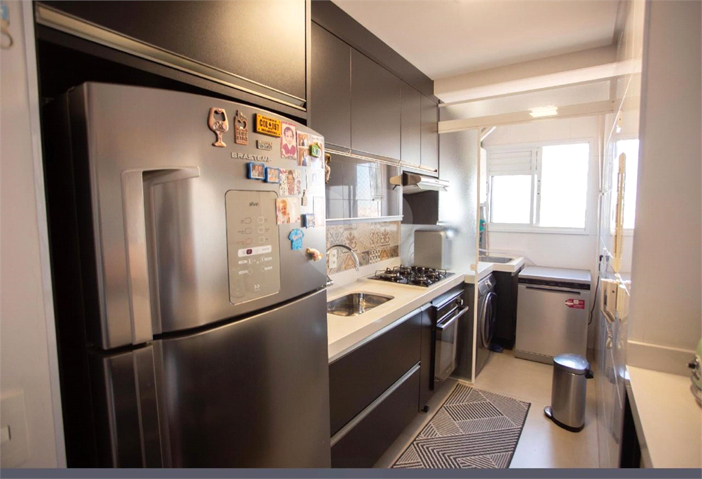 Apartamento com 2 quartos suíte e varanda