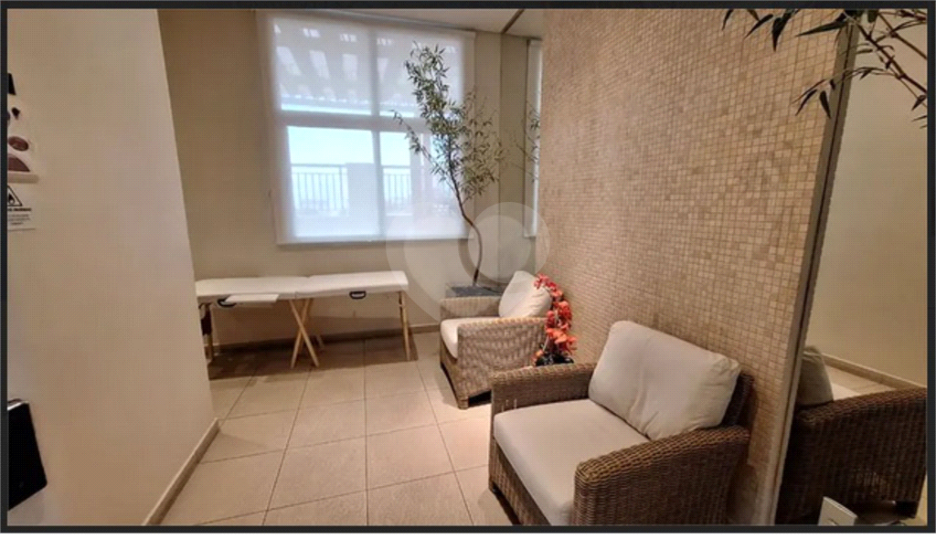 Apartamento com 2 quartos suíte e varanda