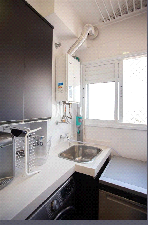 Apartamento com 2 quartos suíte e varanda