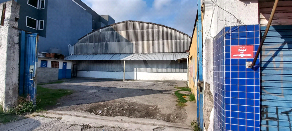 Terreno 1.430 m² | Galpão I Zoneamento Misto | Ótima Localização | Ideal para Construtores!