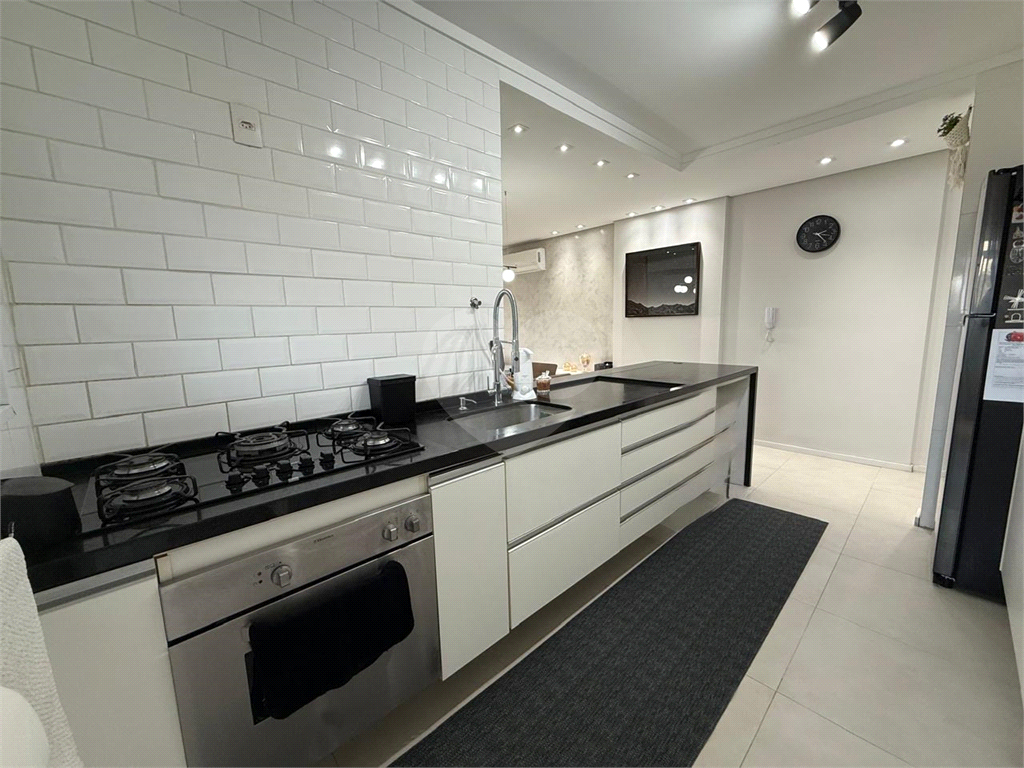 Apartamento 74m² | 2 Dormitórios | Porteira Fechada | Próximo ao Emílio Ribas