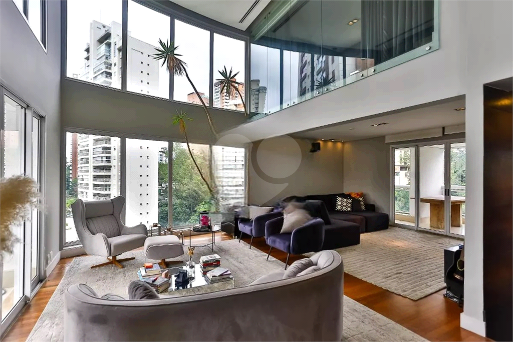 Apartamento à venda com 210m², 2 quartos e 3 vagas