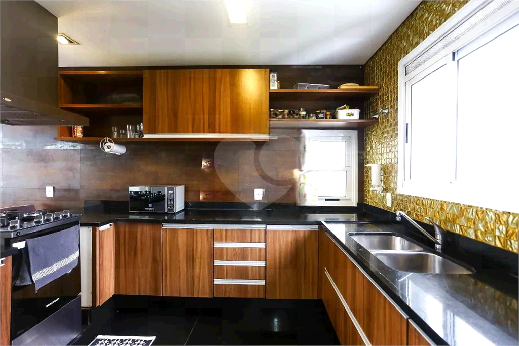 Apartamento à venda com 210m², 2 quartos e 3 vagas