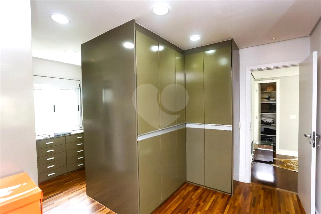 Apartamento à venda com 210m², 2 quartos e 3 vagas