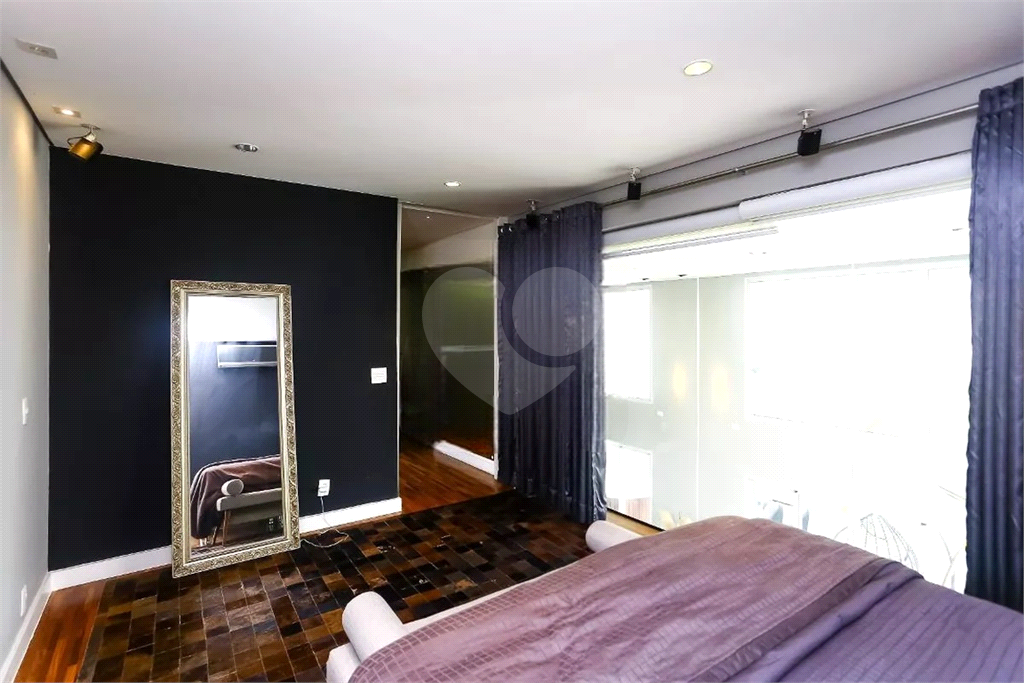 Apartamento à venda com 210m², 2 quartos e 3 vagas