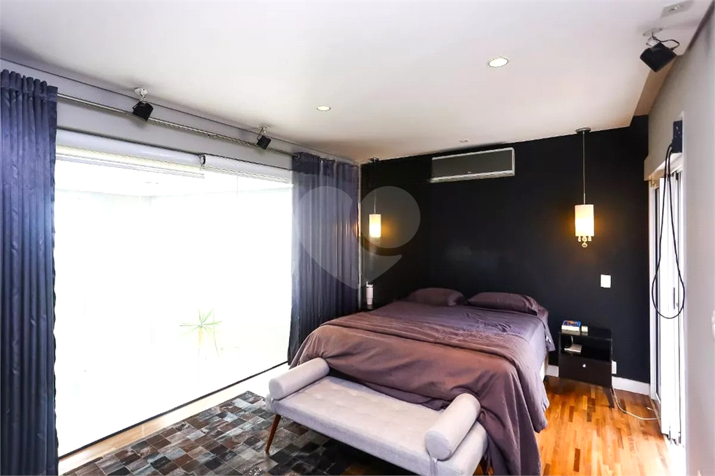 Apartamento à venda com 210m², 2 quartos e 3 vagas