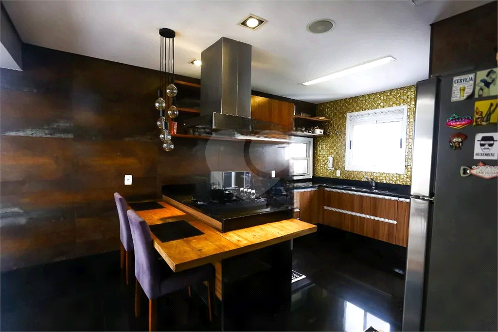 Apartamento à venda com 210m², 2 quartos e 3 vagas