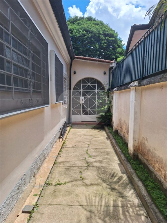 Casa Térrea na Travessa da Avenida Sumaré - Totalmente Térrea 