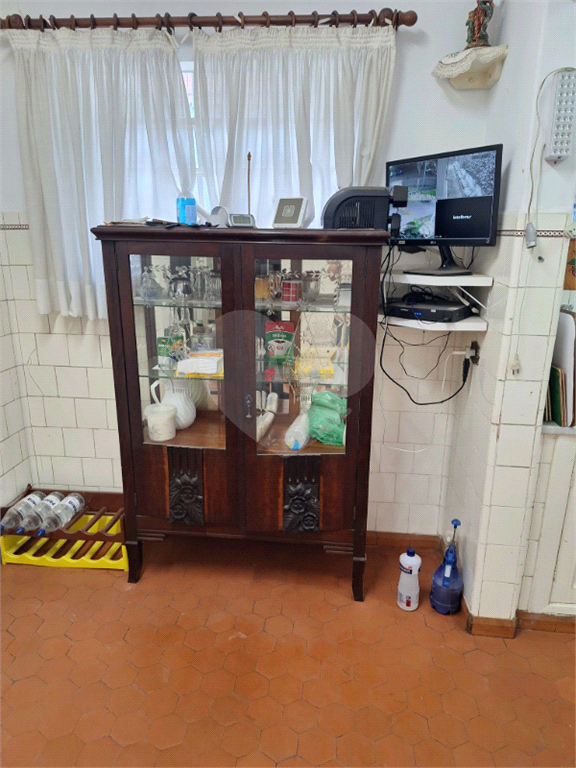 Casa Térrea na Travessa da Avenida Sumaré - Totalmente Térrea 