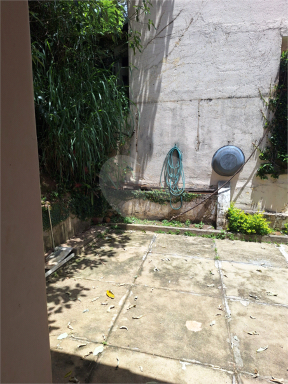 Casa Térrea na Travessa da Avenida Sumaré - Totalmente Térrea 