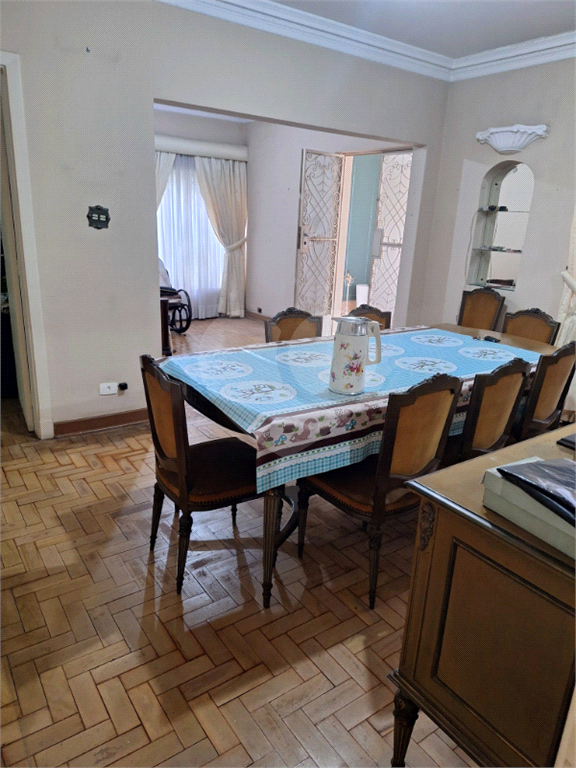 Casa Térrea na Travessa da Avenida Sumaré - Totalmente Térrea 