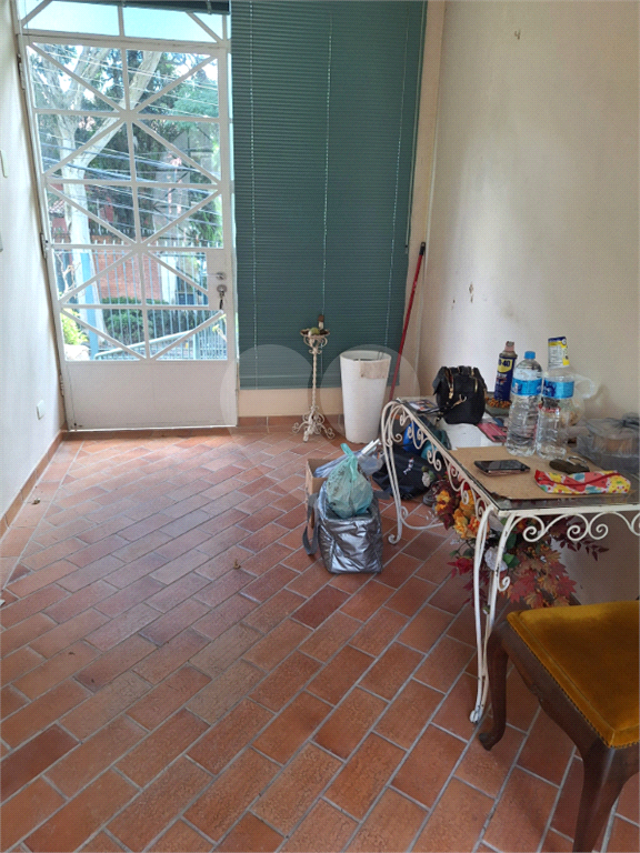 Casa Térrea na Travessa da Avenida Sumaré - Totalmente Térrea 