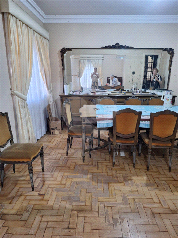 Casa Térrea na Travessa da Avenida Sumaré - Totalmente Térrea 