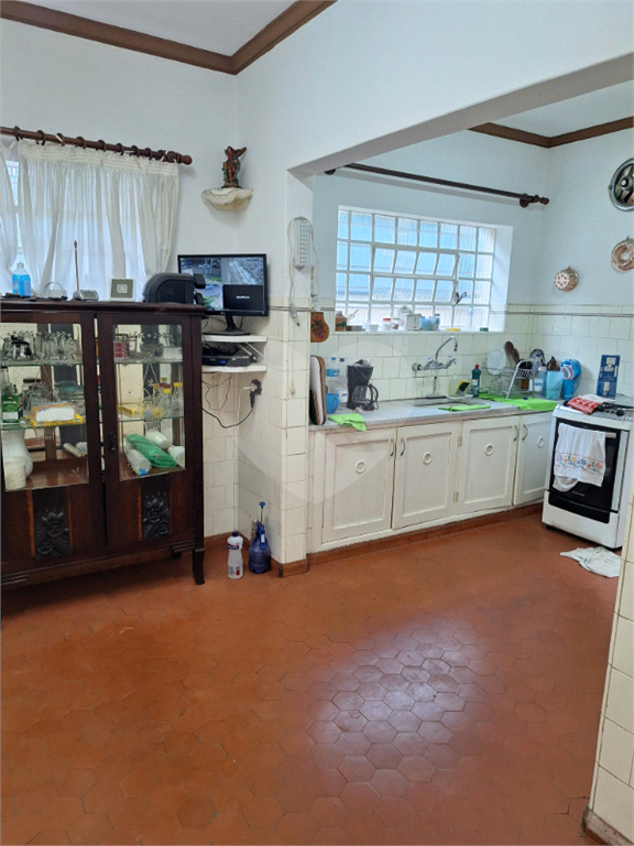 Casa Térrea na Travessa da Avenida Sumaré - Totalmente Térrea 